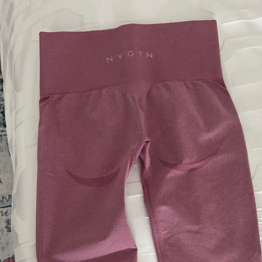 NVGTN Dusty Rose Leggings